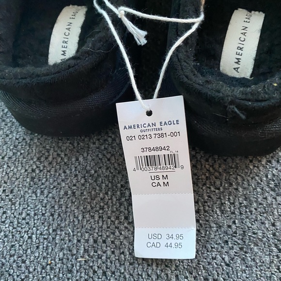 NWT American Eagle Outfitters Men's Black Mules size Medium - Picture 2 of 5